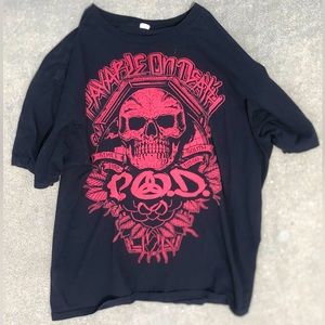(2XL) Vintage P.O.D nu-metal T shirt. Has tribal like designs, looks hella sick!